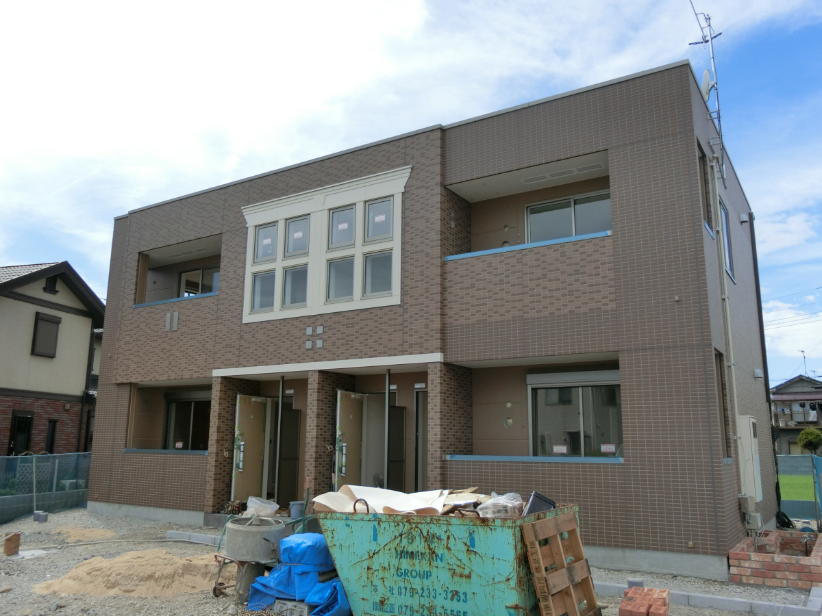 物件番号:1076730507 大手ハウスメーカー施工の築浅ハイツ　最寄り駅徒歩圏内　全戸角部屋です