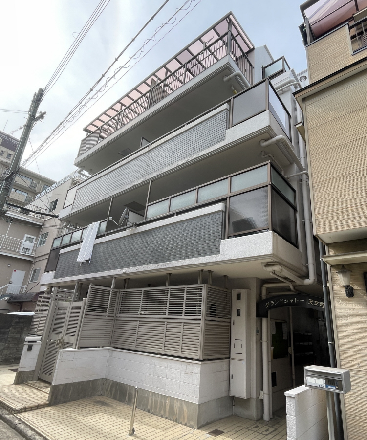 物件番号:1076743569 JR明石駅徒歩圏内　お風呂キッチン洗面台新品♪　角部屋で日当り良好です