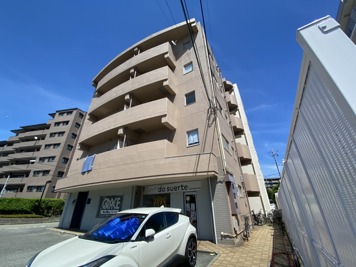 物件番号:1076743895 土山駅まで徒歩10分で通勤・通学に便利です　スーパー・コンビニ近くです