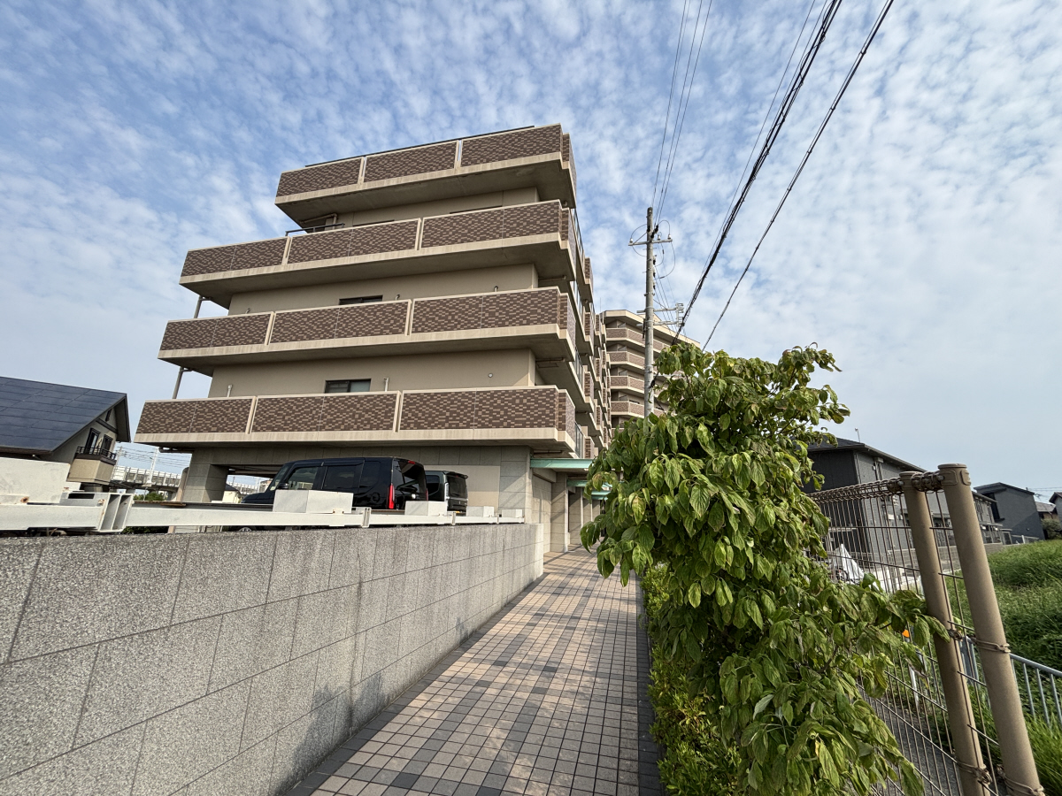物件番号:1076746359 駐車場込み！！！オートロック完備の分譲賃貸マンション　ファミリーにおススメ