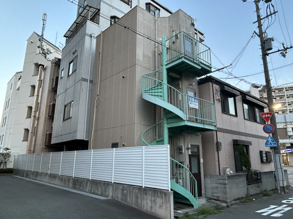 物件番号:1076732604 西新町駅まで徒歩1分で通勤・通学に便利です コンビニすぐ近くにあります