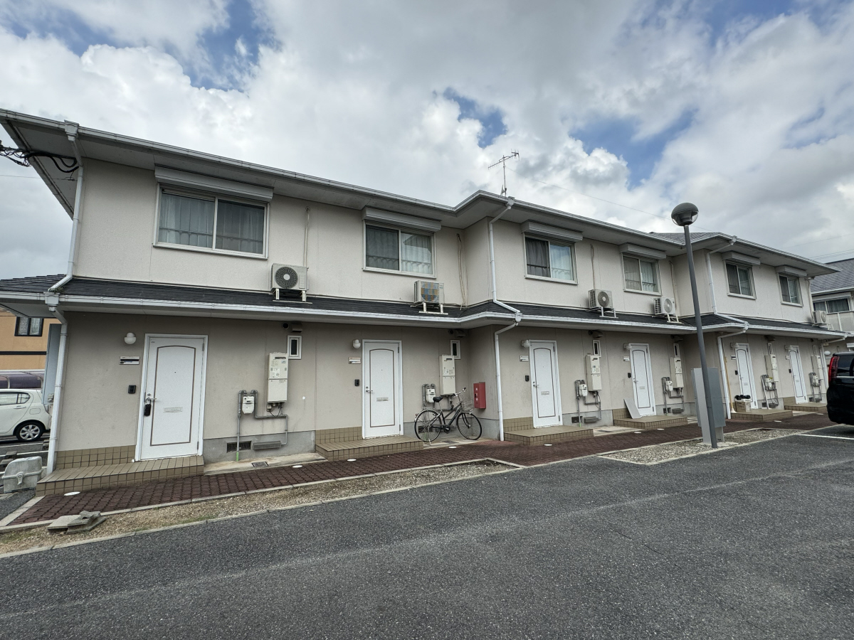 物件番号:1076738662 人気のメゾネットタイプ　駐車場１台込の賃料　閑静な住宅地で環境良好です