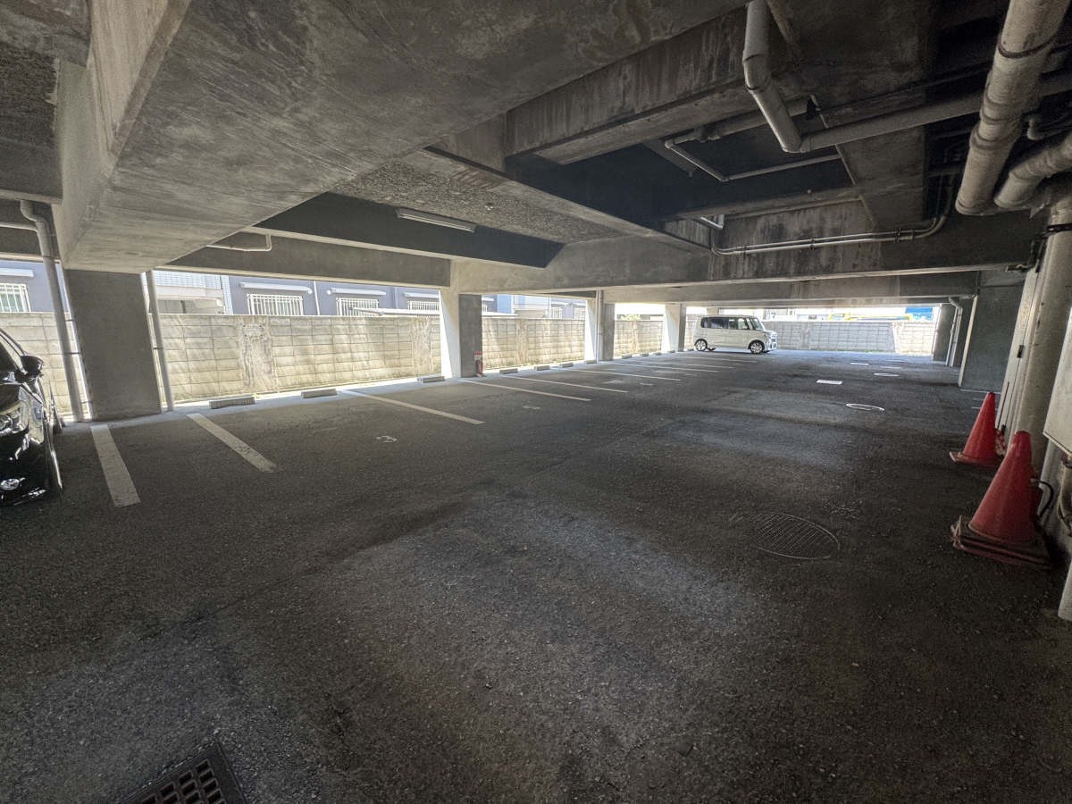 駐車場 写真14