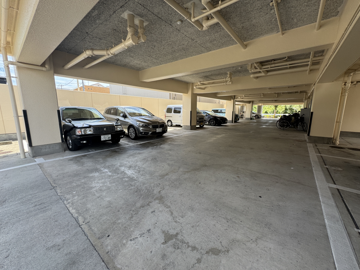 駐車場 写真14