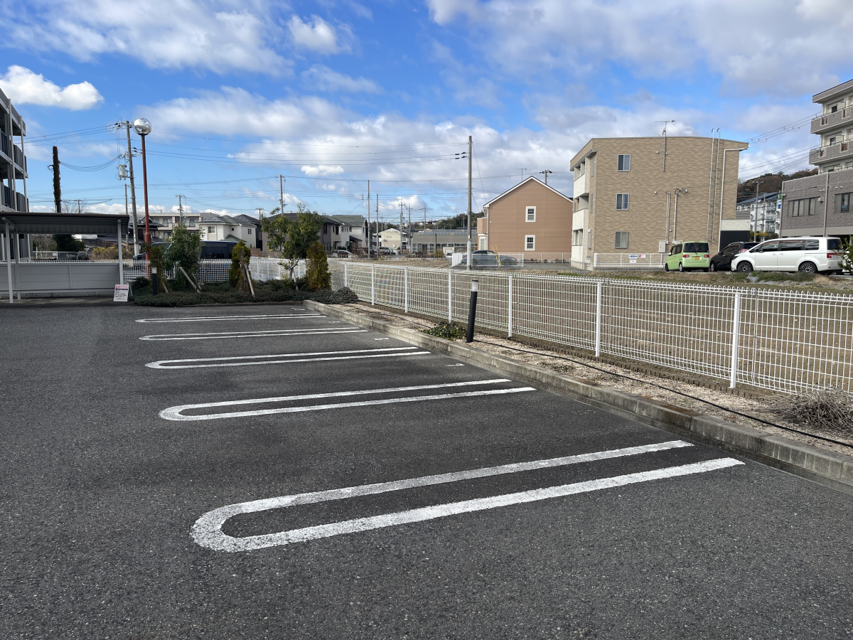 駐車場 写真14
