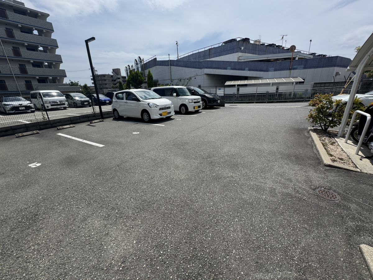 駐車場 写真14
