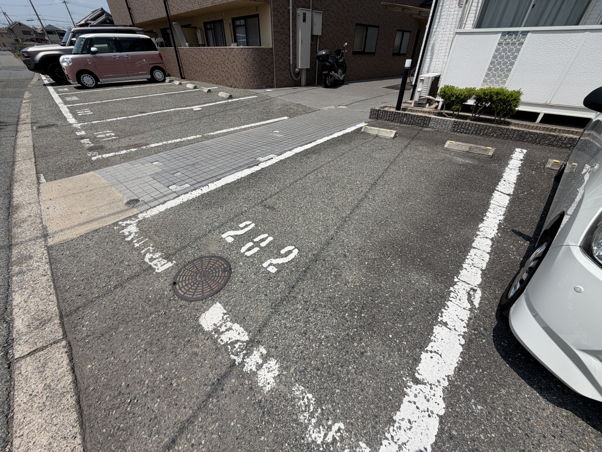 駐車場 写真16