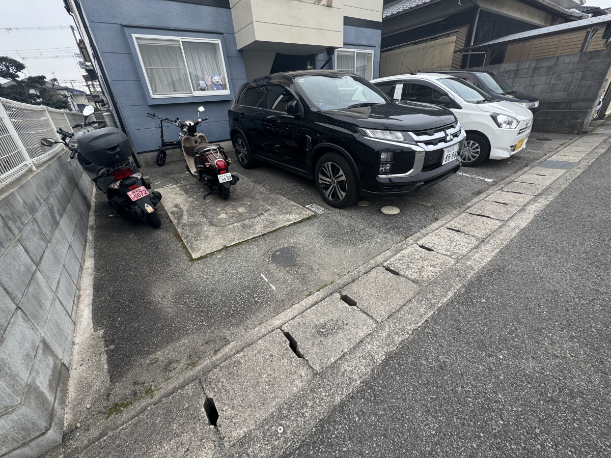 駐車場 写真14