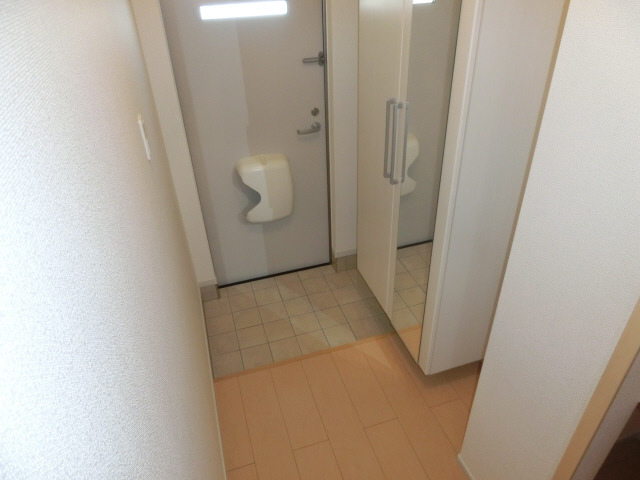 玄関 写真7