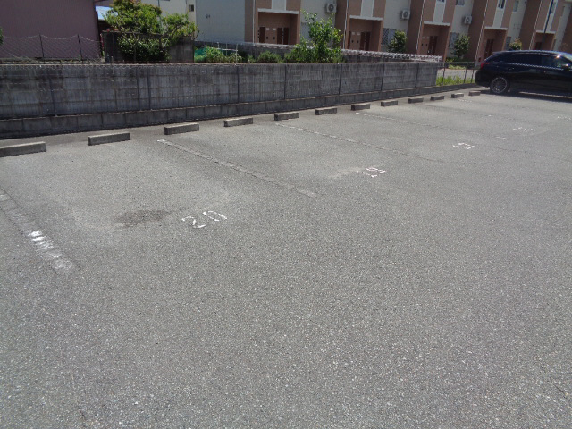 駐車場 写真10