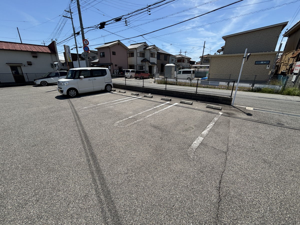 駐車場 写真14