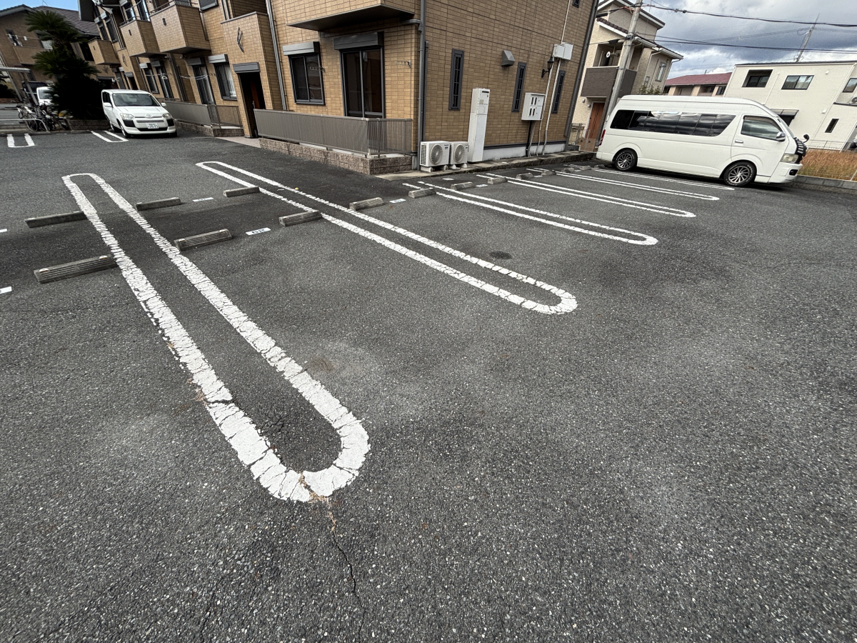 駐車場 写真14
