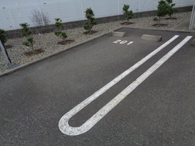 駐車場 写真11