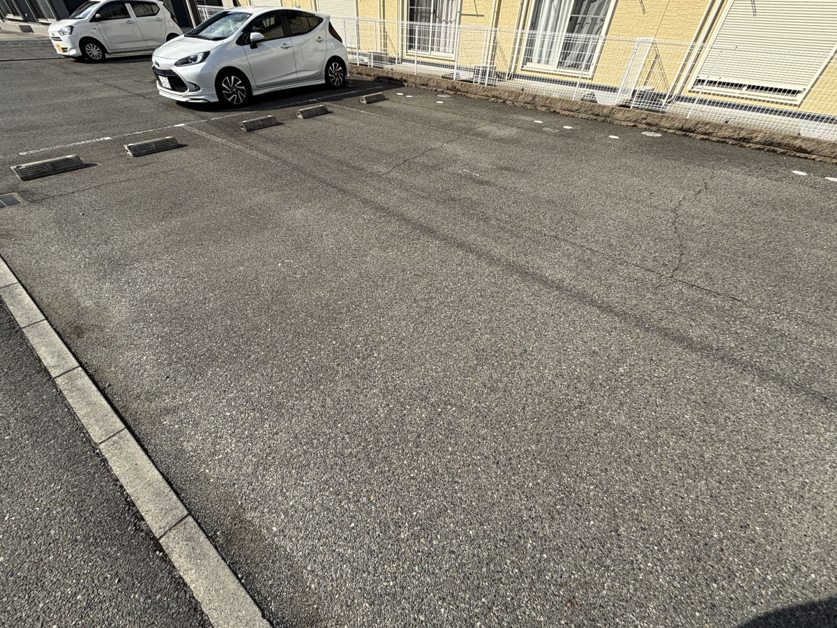 駐車場 写真14