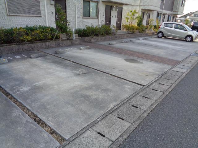 駐車場 写真11