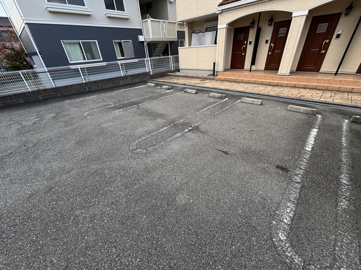 駐車場 写真16