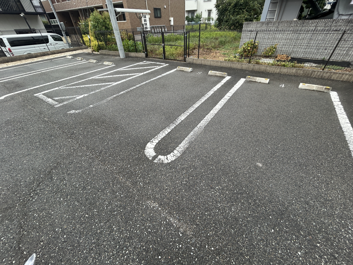 駐車場 写真16