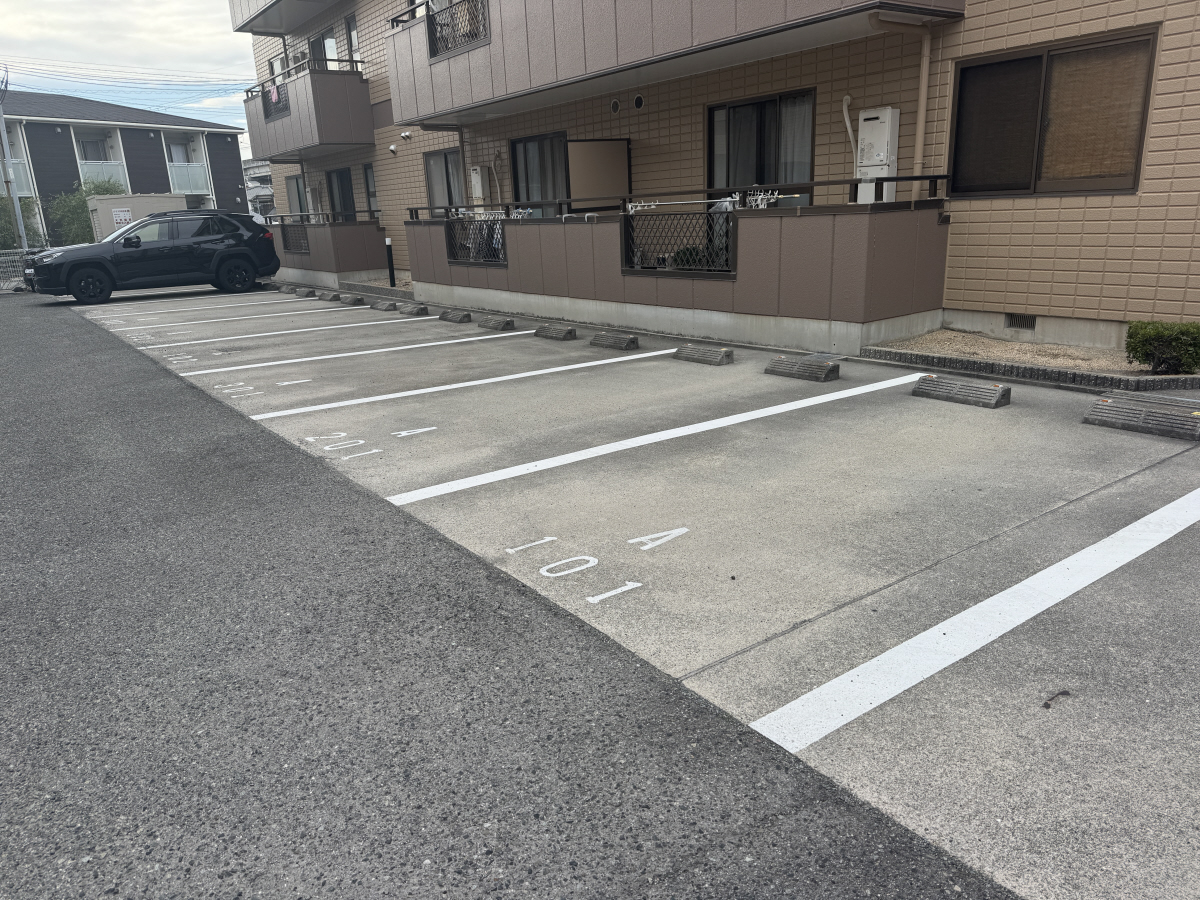 駐車場 写真14