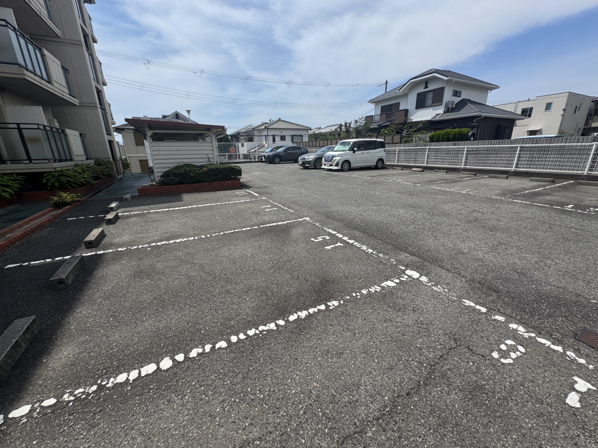 駐車場 写真16