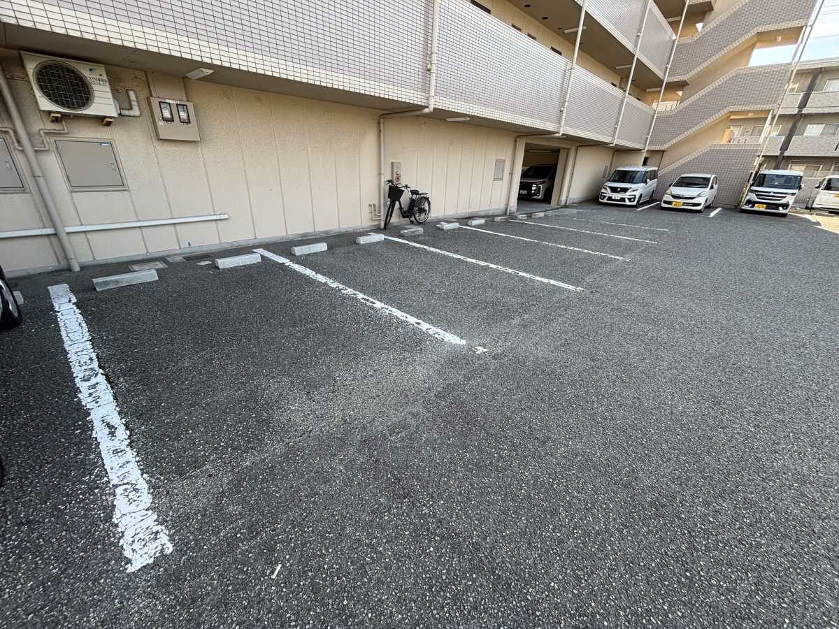駐車場 写真14