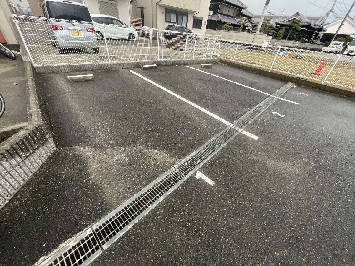 駐車場 写真13