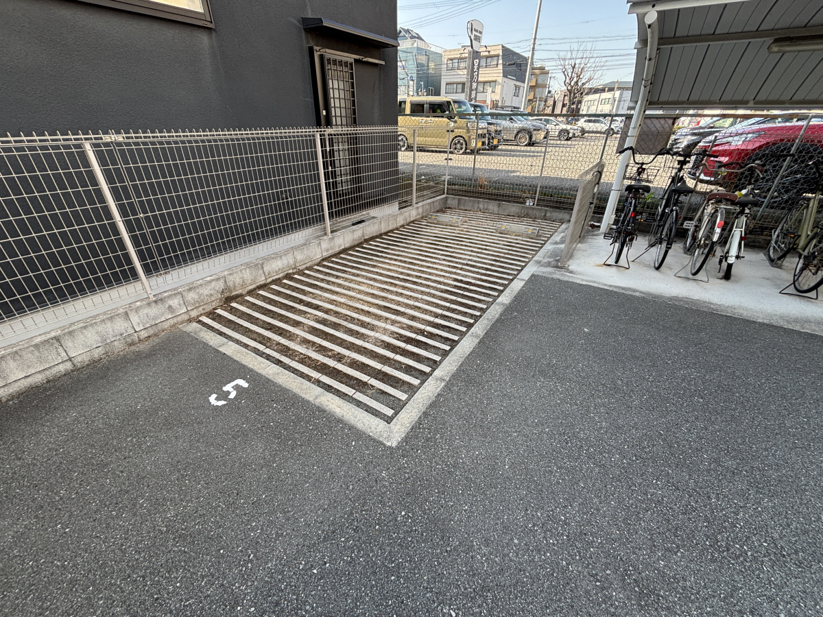 駐車場 写真14