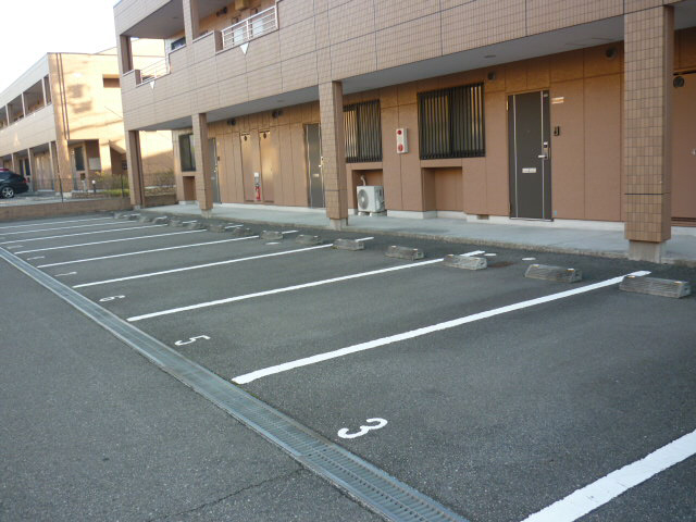 駐車場 写真10