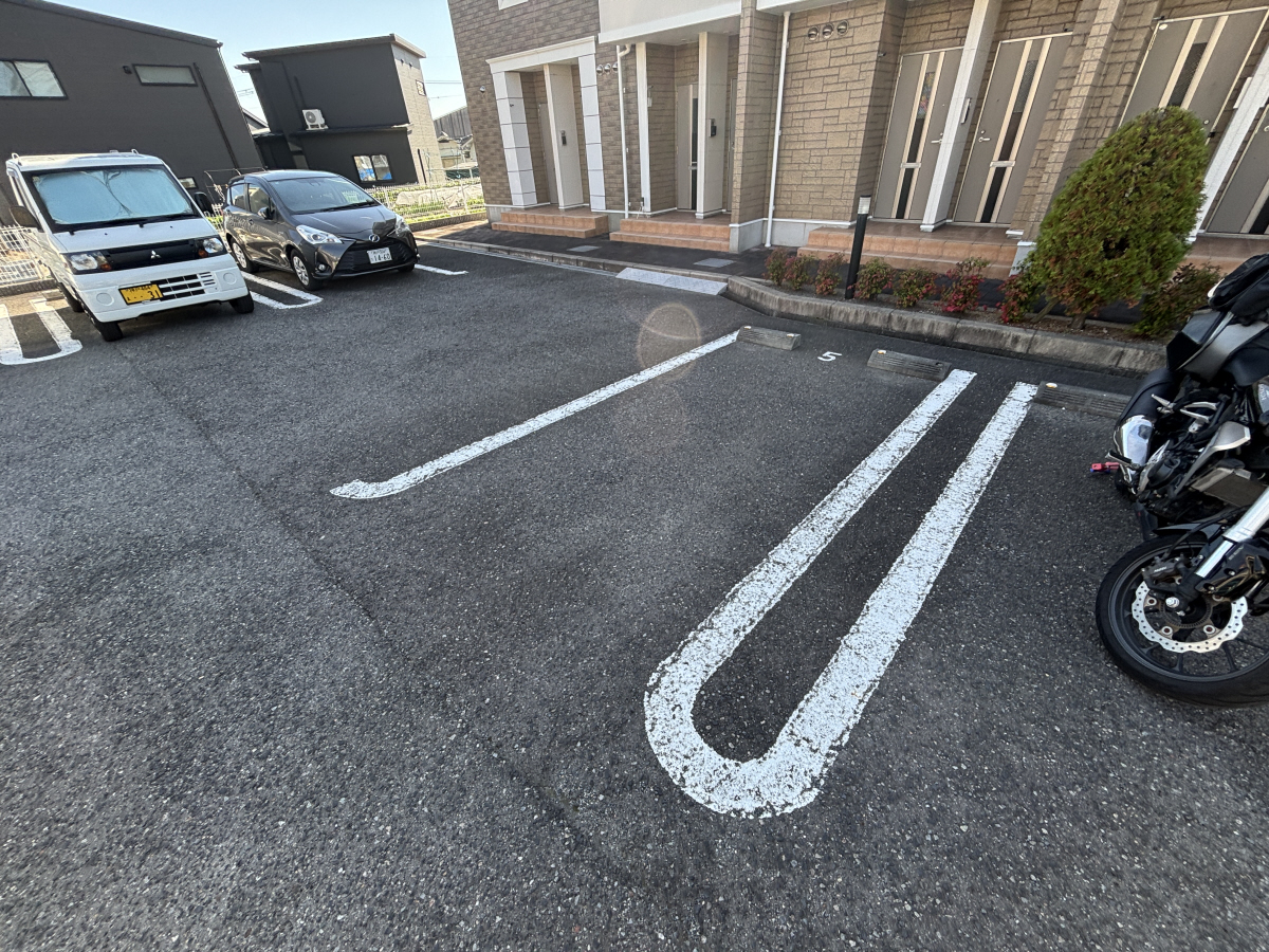 駐車場 写真14