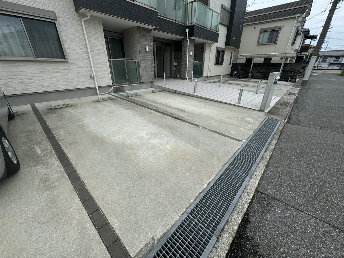 駐車場 写真16
