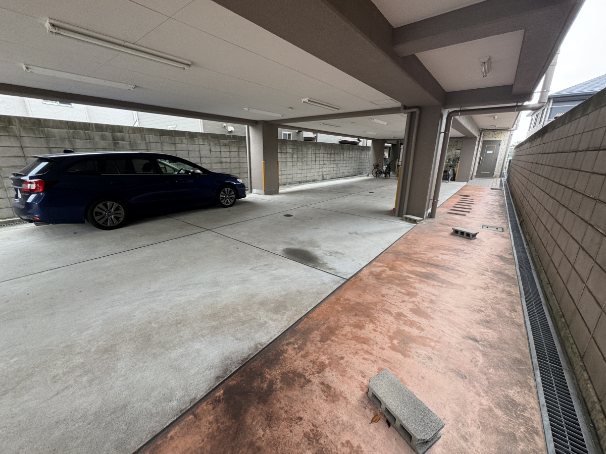 駐車場 写真18