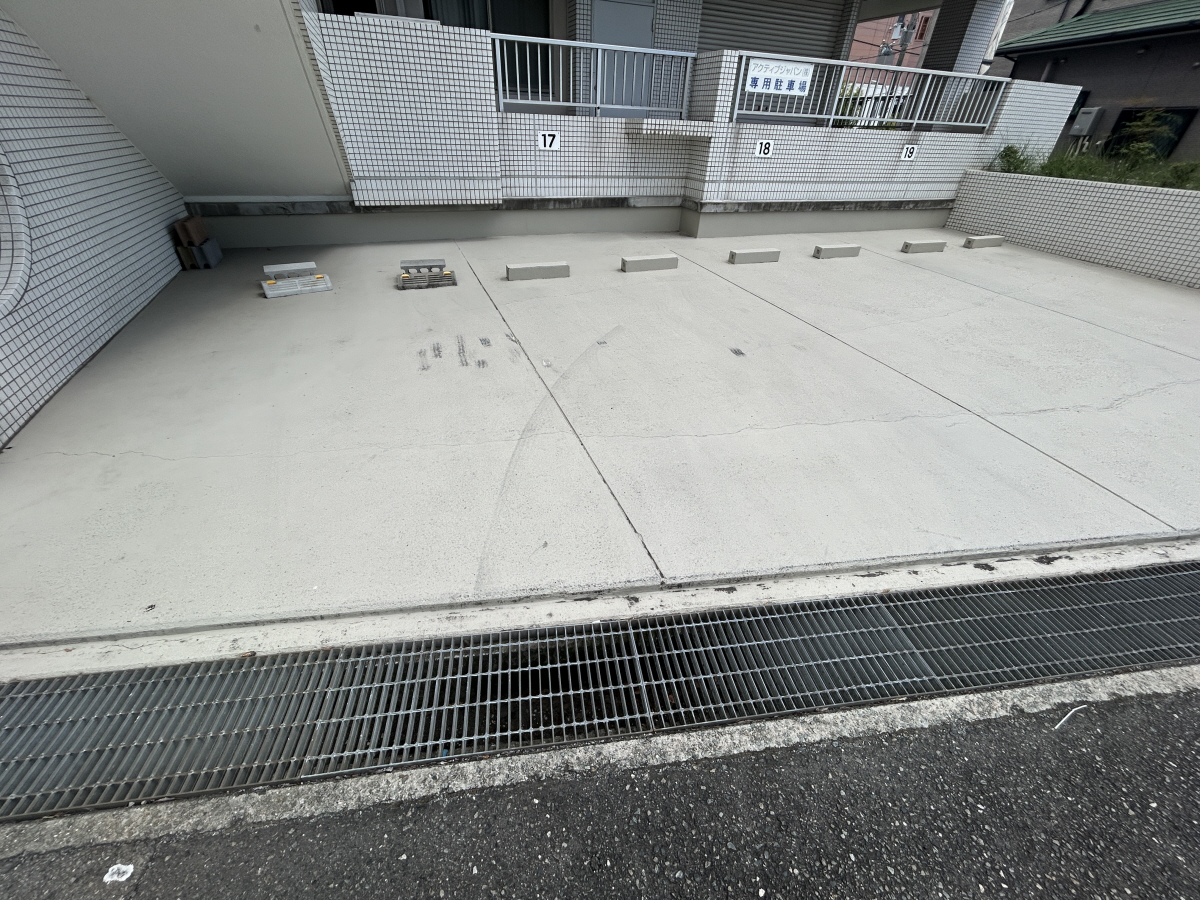駐車場 写真13