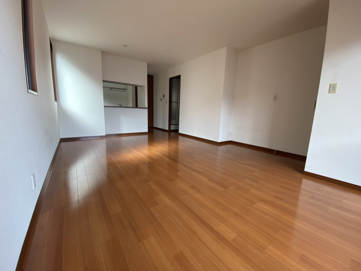 リビング ※角部屋の写真です 写真2