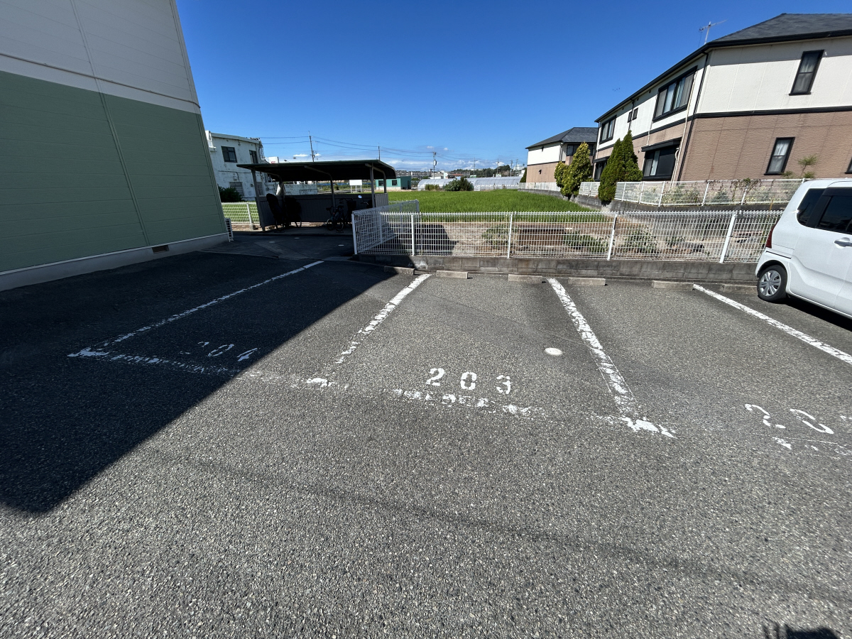 駐車場 写真14