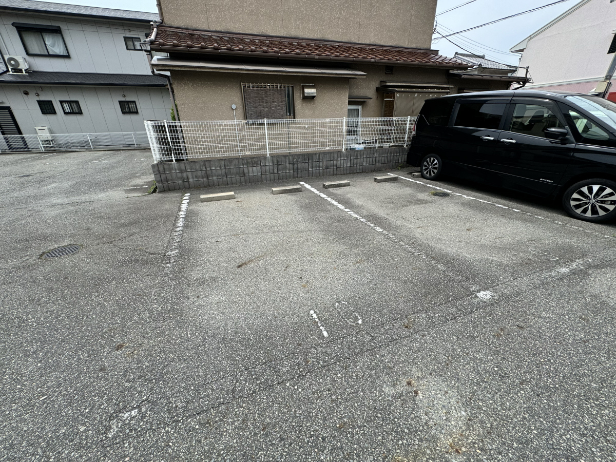 駐車場 写真13