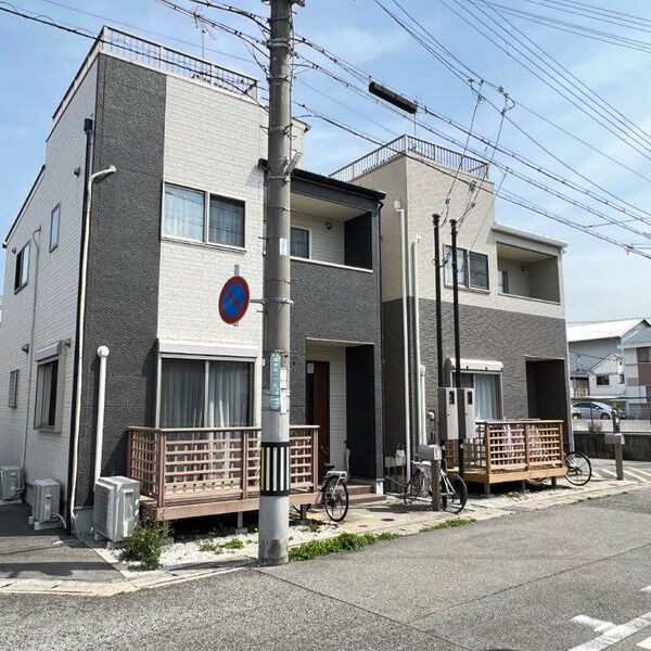 物件番号:1076741489 人気の戸建タイプ☆　ペット（犬）2匹まで飼育可♪　駐車場2台込み