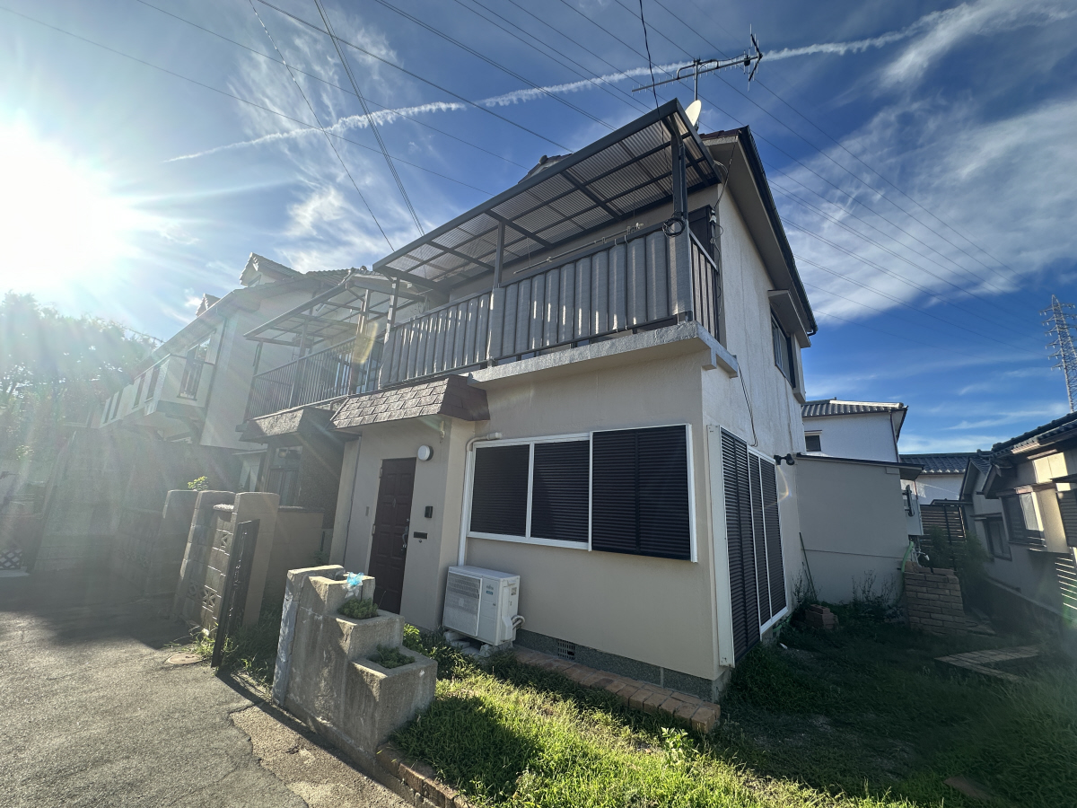 物件番号:1076743998 2LDKの戸建物件！ペット相談可能です！南向きバルコニーで日当り良好！