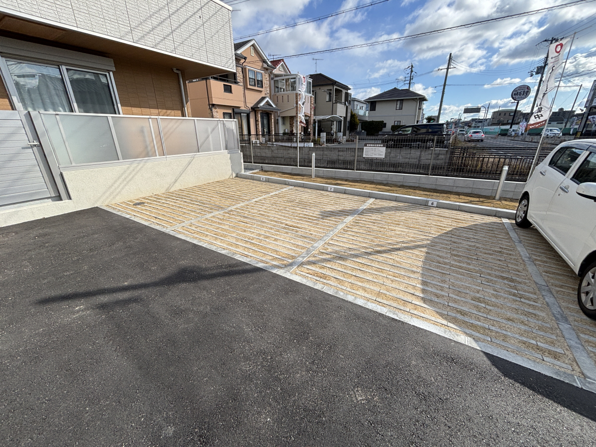 駐車場 写真16
