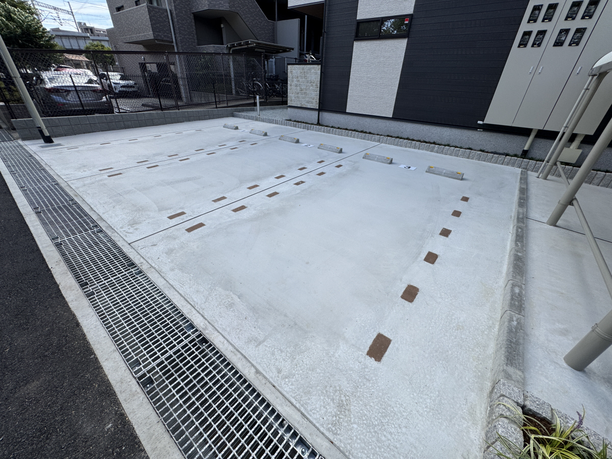 駐車場 ※同メーカー施工イメージです 写真13