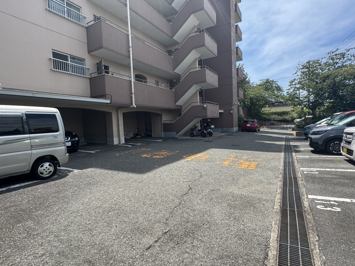 駐車場 写真14