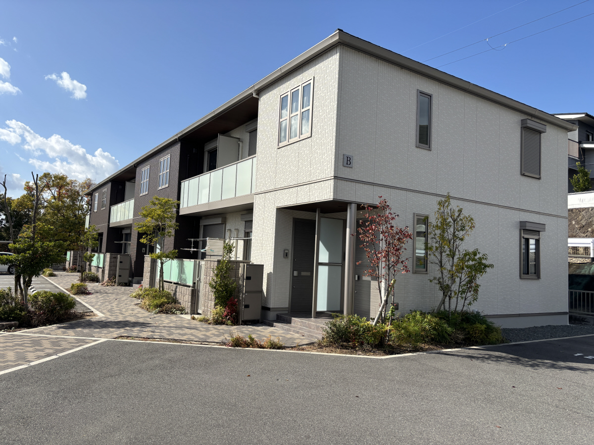 物件番号:1076734191 ペットＯＫの築浅ハイツ　エコジョーズ採用で経済的　インターネット無料です