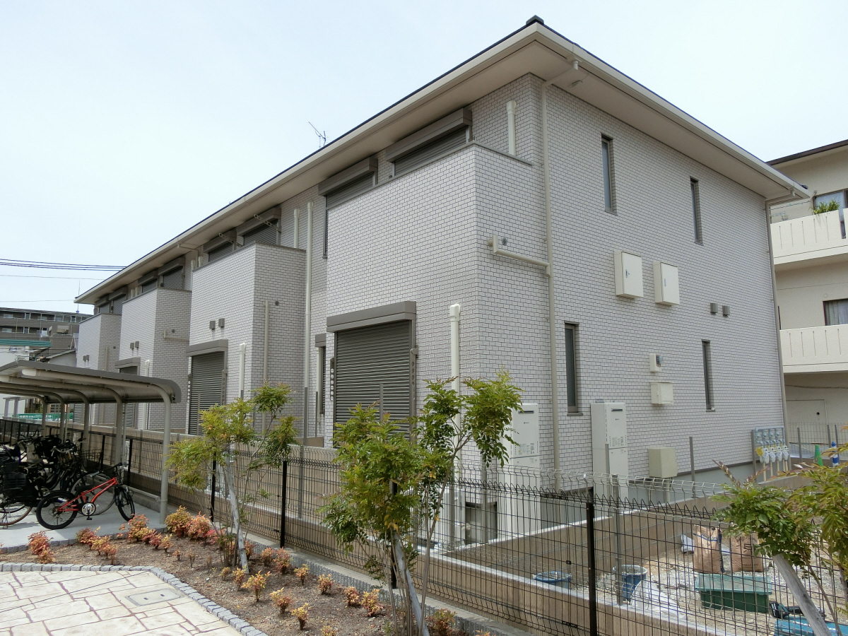 物件番号:1076734254 ペットＯＫの大手ハウスメーカー施工築浅ハイツ　駐車場1台込みの賃料です