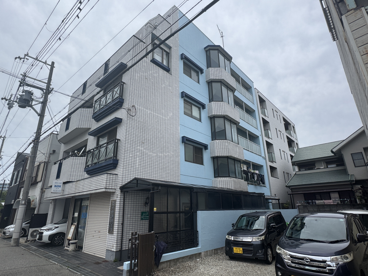 物件番号:1076745390 JR・山陽明石駅まで徒歩圏内 3口システムキッチン 角部屋で日当たり良好