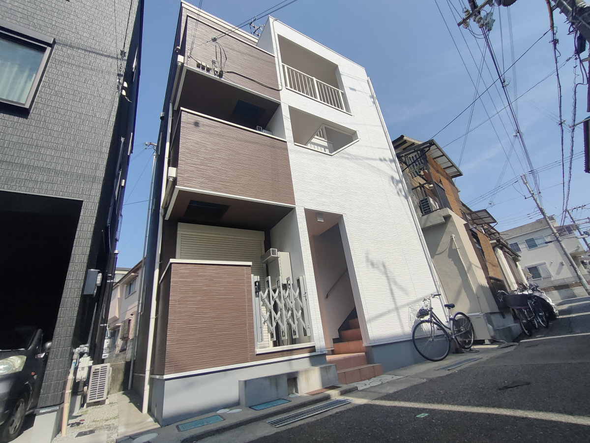 物件番号:1076737185 敷金0円キャンペーン JR西明石駅まで徒歩圏内の築浅ハイツ エアコン付き