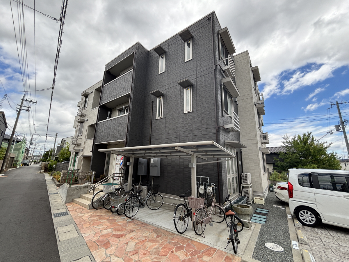 物件番号:1076738642 大手ハウスメーカー施工の築浅ハイツ オートロック完備 駅まで徒歩圏内です