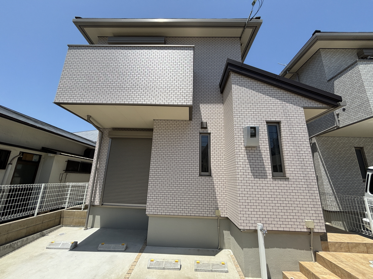 物件番号:1076736796 大手ハウスメーカー施工の築浅戸建 設備充実で駐車場2台込です