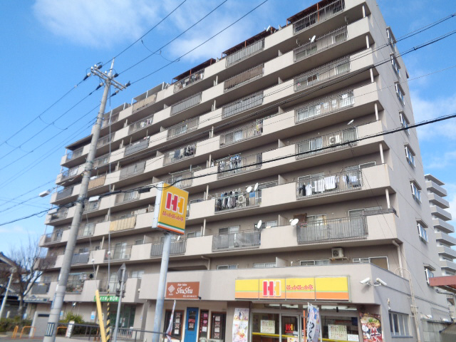 物件番号:1076744917 土山駅まで徒歩4分　システムキッチン導入済み　日当たり・眺望ともに良好です