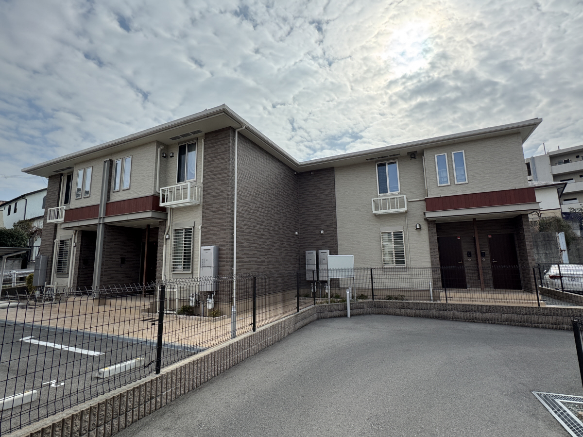 物件番号:1076737751 ペット共生物件!NURO光ネット利用料無料 セコム付きで安心快適生活☆