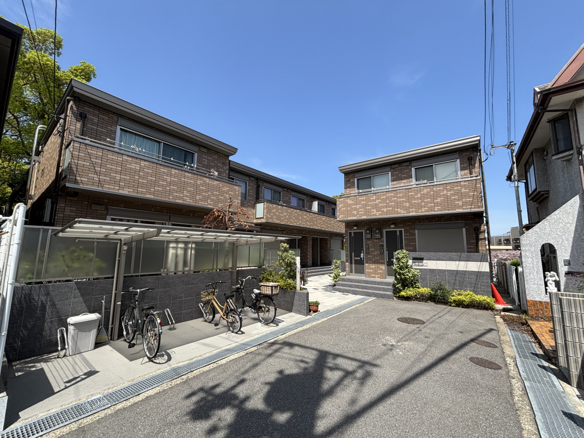 物件番号:1076738995 大手ハウスメーカー施工の築浅物件 徒歩3分にスーパー有りで生活便利です