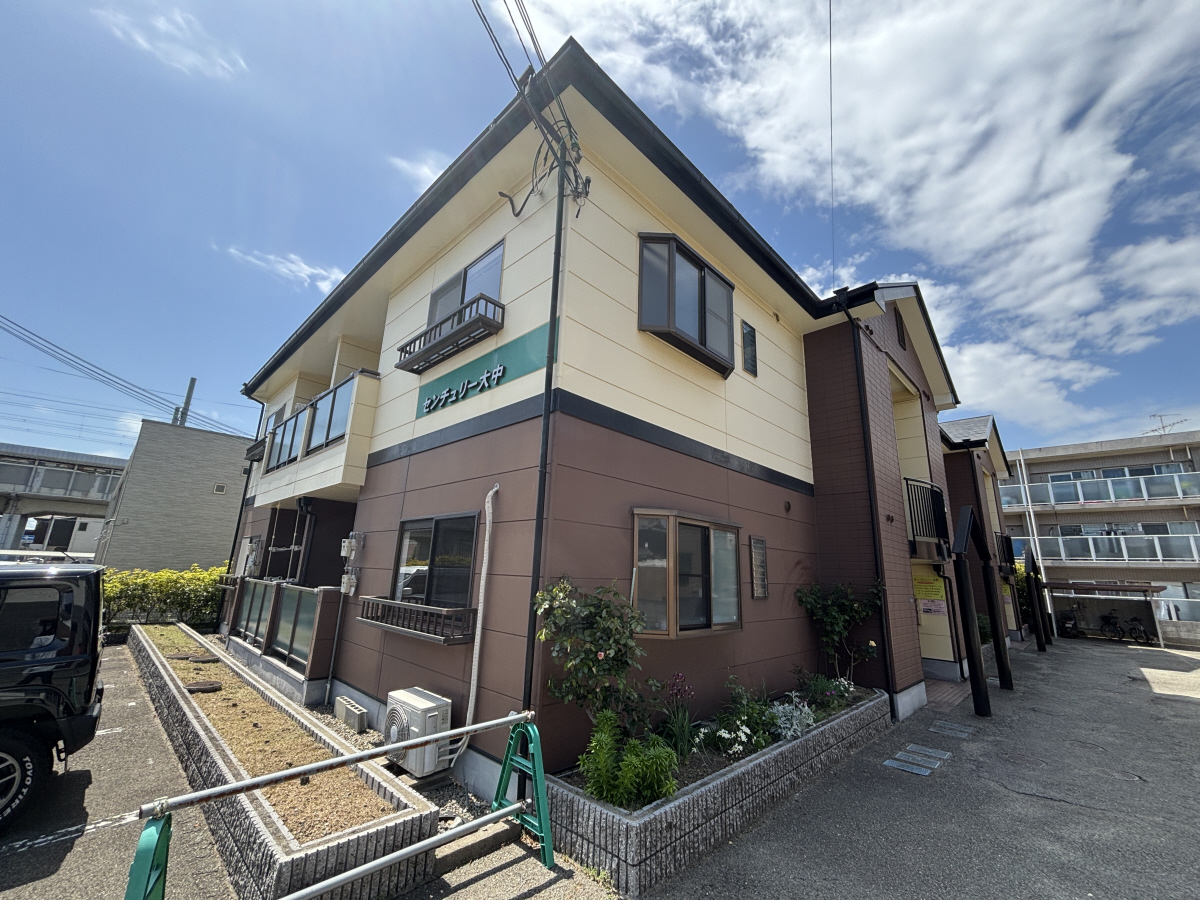 物件番号:1076739557 角部屋で日当り良好　広々間取りで新婚さんにもおすすめな物件です