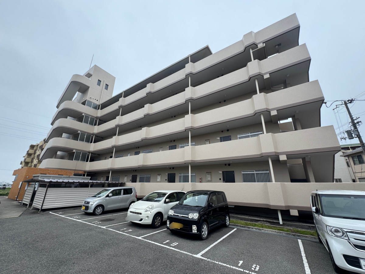 物件番号:1076740108 広々14.5帖LDK　使いやすいシステムキッチン　経済的な都市ガスです